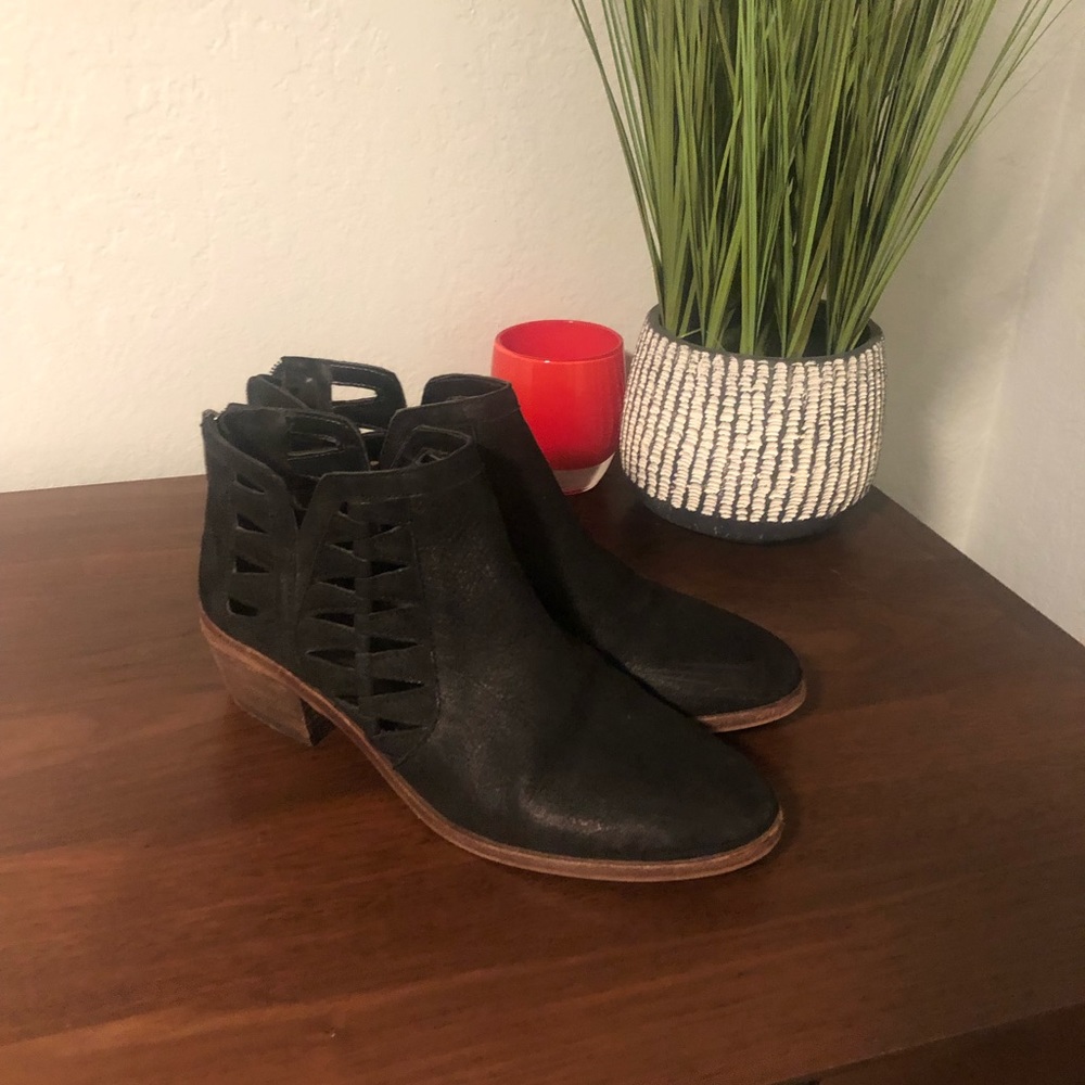 Vince Camuto Peera Bootie